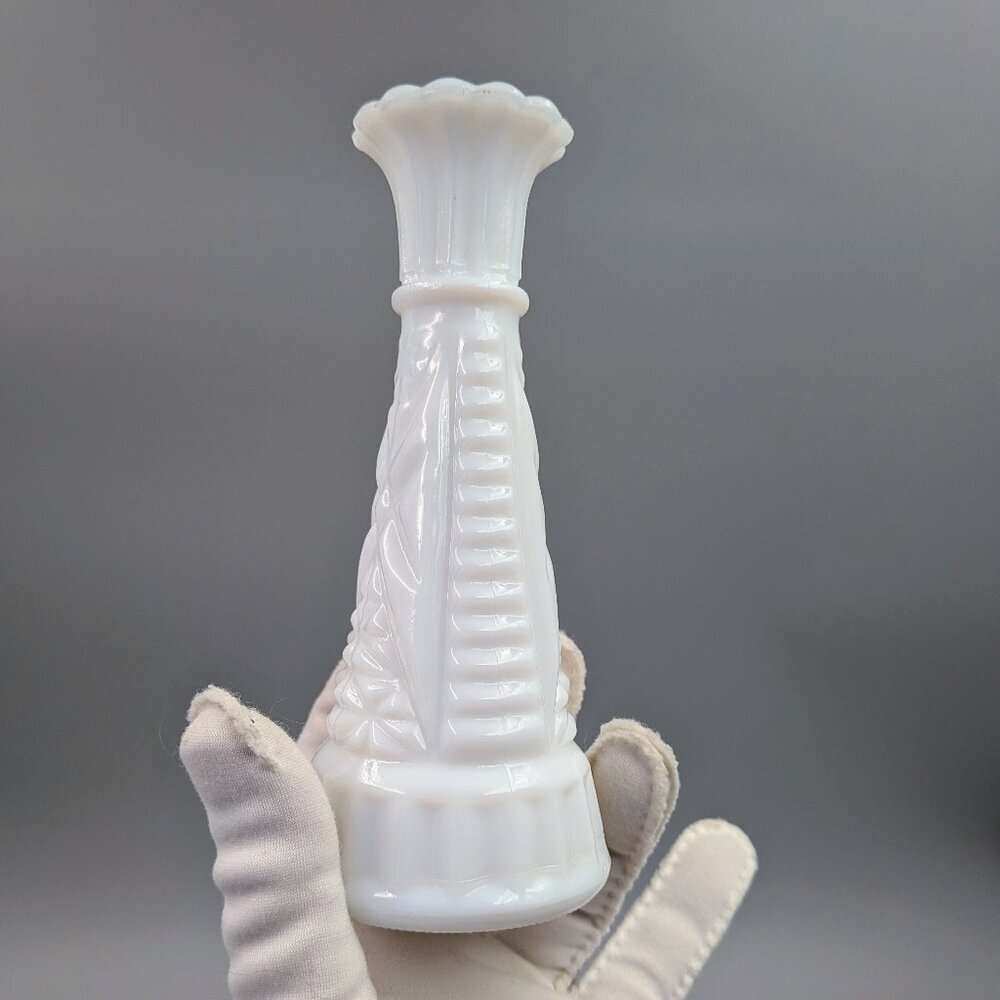 Sweet Collection of 6 Vintage Milk Glass Bud Vases |  Cottagecore Decor - Picture 9 of 13